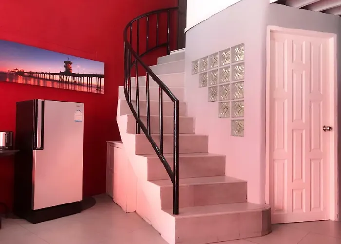 沙美岛红色大型团体度假屋